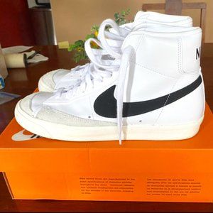 Nike Blazer '77 Mid